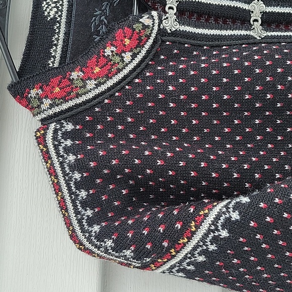 DALE OF NORWAY CLASSIC WOOL SWEATER LARGE SIZE - Picture 3 of 17